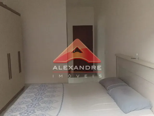 Casa com 10m² 3 quartos e 2 banheiros, à venda, no bairro Conjunto Residencial Galo Branco em São José Dos Campos