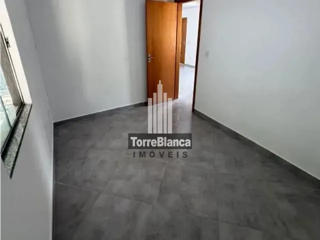 Casa 2 quartos e 1 banheiro, à venda, no bairro Uvaranas em Ponta Grossa