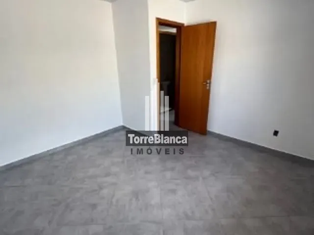 Casa 2 quartos e 1 banheiro, à venda, no bairro Uvaranas em Ponta Grossa
