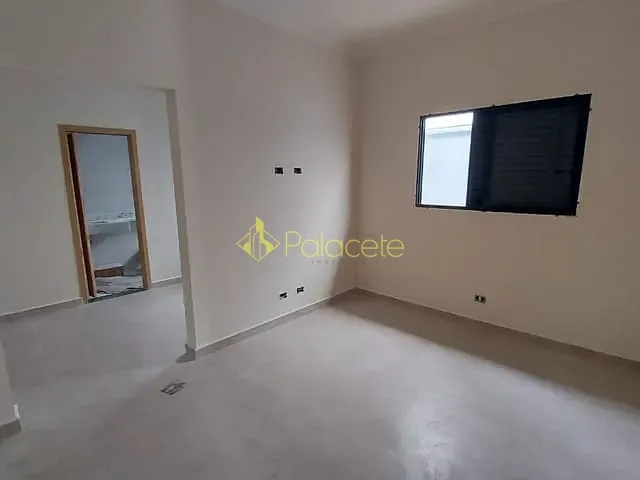 Casa com 300m² 3 quartos e 3 banheiros, à venda, no bairro Parque São Cristóvão em Taubaté
