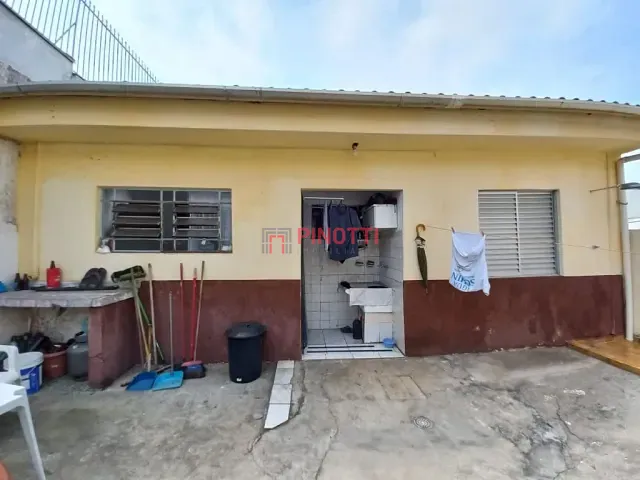 Casa 4 quartos e 2 banheiros, à venda, no bairro Rudge Ramos em São Bernardo do Campo