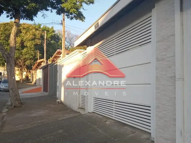 Casa com 10m² 2 quartos e 1 banheiro, à venda, no bairro Jardim Santa Inês I em São José Dos Campos