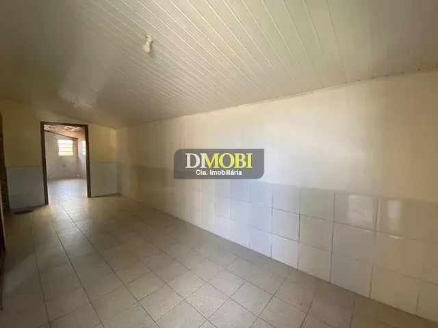 Casa com 300m² 4 quartos e 2 banheiros, à venda, no bairro Parque Florido em Gravataí