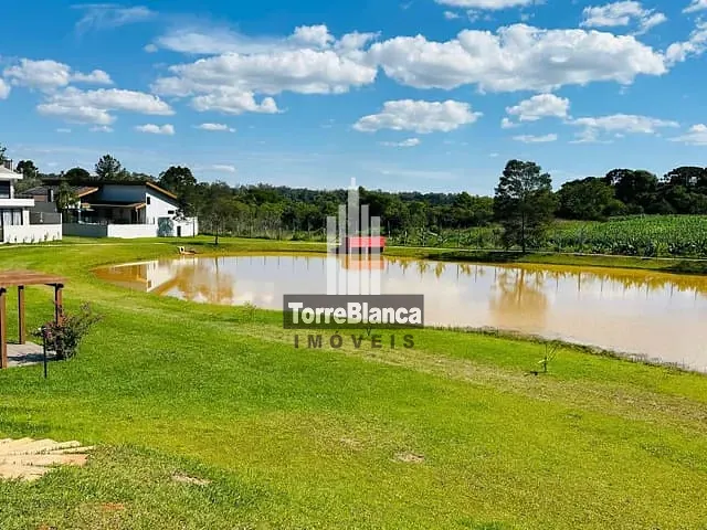 Casa com 100m² 3 quartos e 2 banheiros, à venda, no bairro Contorno em Ponta Grossa