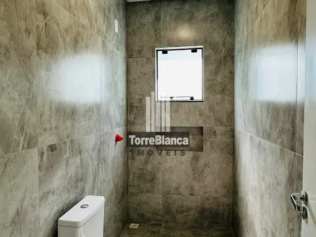 Casa com 100m² 3 quartos e 2 banheiros, à venda, no bairro Contorno em Ponta Grossa