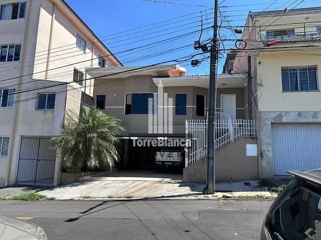 Casa com 250m², à venda, no bairro Centro em Ponta Grossa