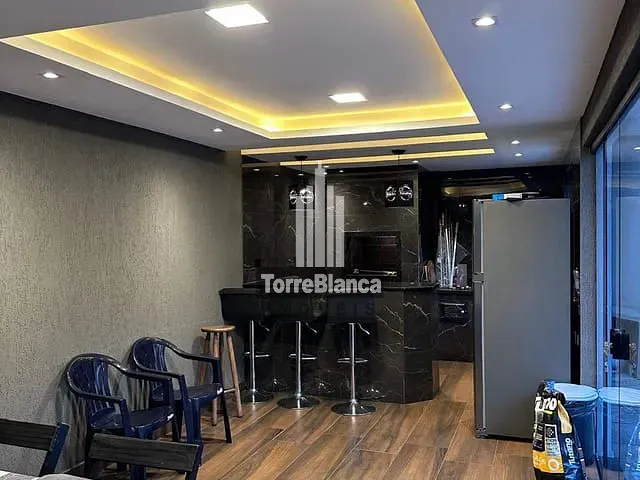 Casa com 250m², à venda, no bairro Centro em Ponta Grossa