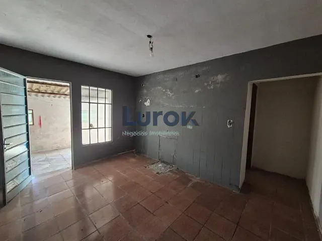 Casa com 360m² 2 quartos e 2 banheiros, à venda, no bairro Jardim America II em Valinhos
