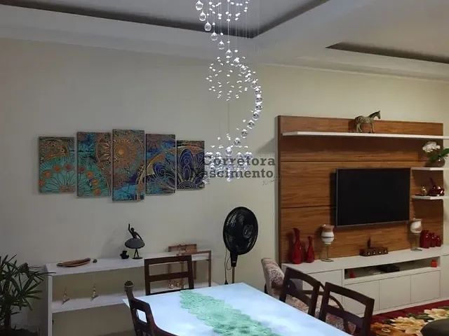 Casa com 250m² 3 quartos e 3 banheiros, à venda, no bairro Villa Branca em Jacareí
