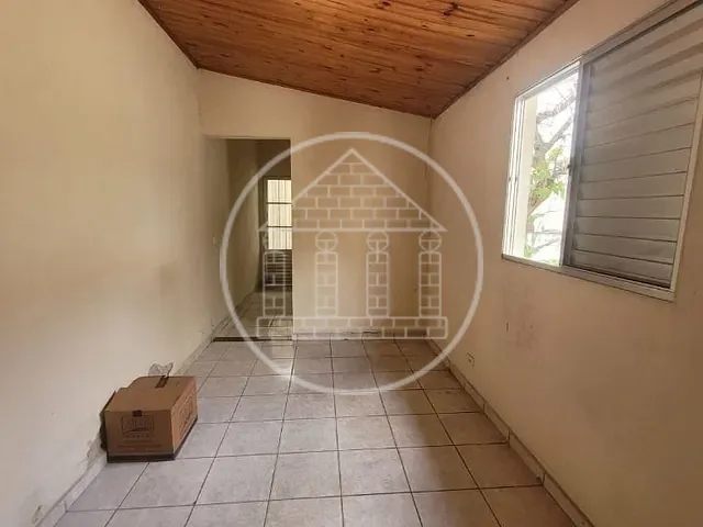 Casa com 300m² 3 quartos e 1 banheiro, à venda, no bairro Jardim Marajoara em São Paulo