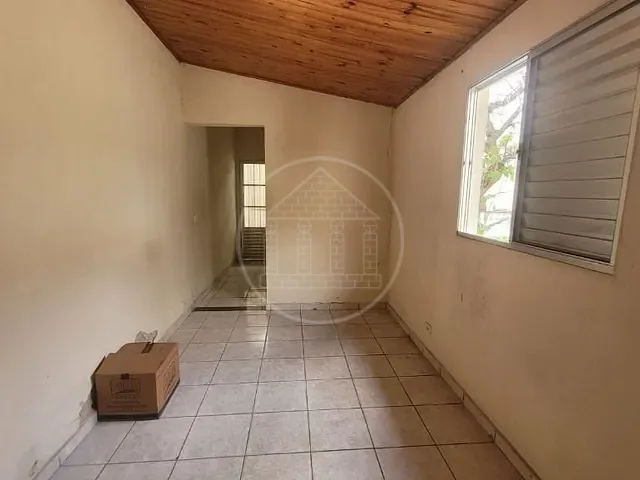 Casa com 300m² 3 quartos e 1 banheiro, à venda, no bairro Jardim Marajoara em São Paulo