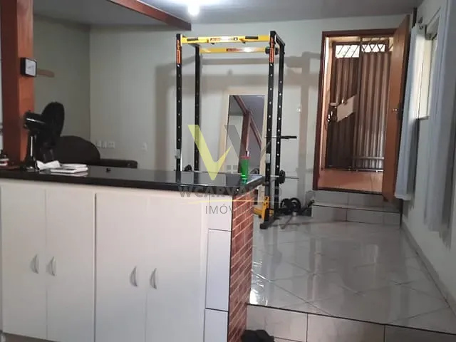 Casa com 400m² 3 quartos e 1 banheiro, à venda, no bairro Centro em Anápolis