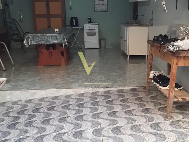 Casa com 400m² 3 quartos e 1 banheiro, à venda, no bairro Centro em Anápolis