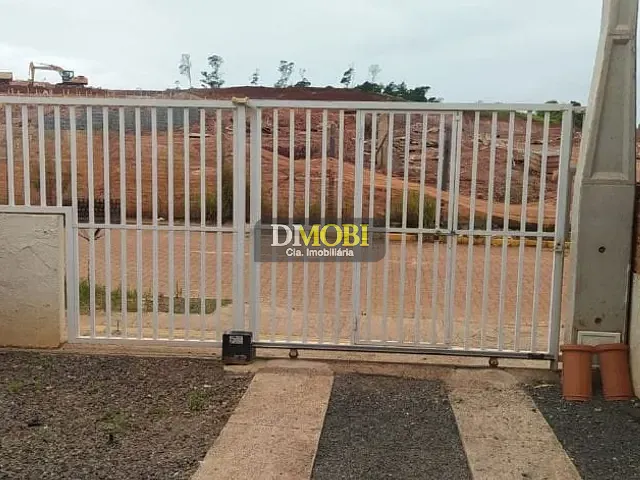 Casa com 150m² 2 quartos e 1 banheiro, à venda, no bairro Neópolis em Gravataí