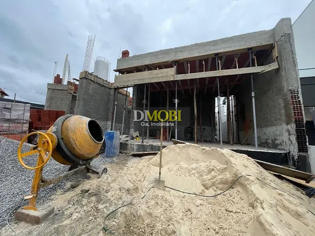 Casa com 269m² 3 quartos e 1 banheiro, à venda, no bairro Cadiz em Gravataí