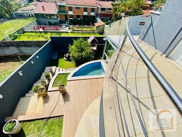 Casa com 520m² 3 quartos e 3 banheiros, para alugar, no bairro Jardim Siriema em Atibaia