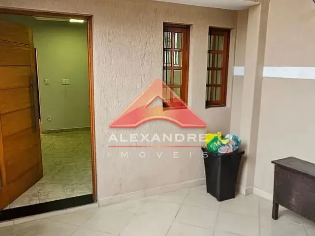 Casa com 10m² 3 quartos e 2 banheiros, à venda, no bairro Monte Castelo em São José Dos Campos