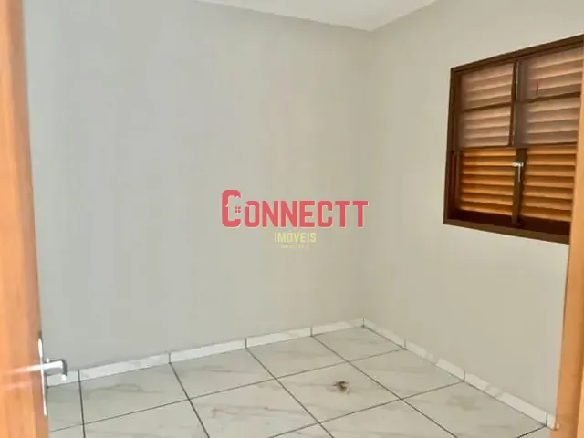 Casa com 200m² 4 quartos e 2 banheiros, à venda, no bairro Solar Boa Vista em Ribeirão Preto