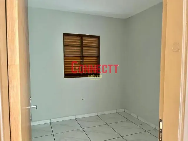 Casa com 200m² 4 quartos e 2 banheiros, à venda, no bairro Solar Boa Vista em Ribeirão Preto