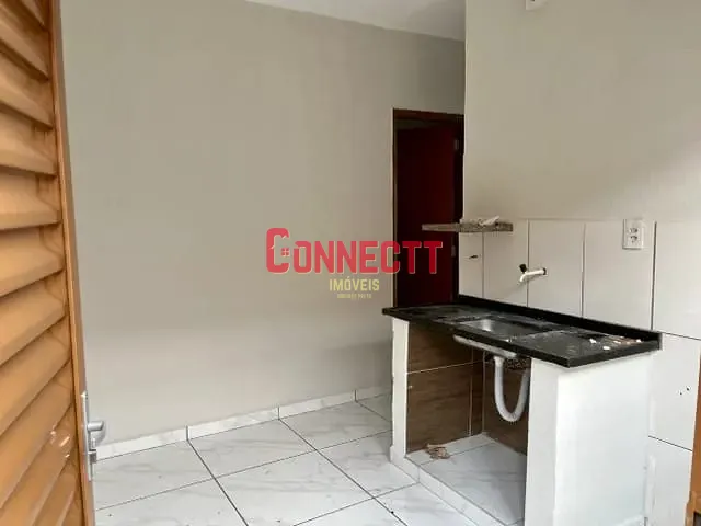 Casa com 200m² 4 quartos e 2 banheiros, à venda, no bairro Solar Boa Vista em Ribeirão Preto