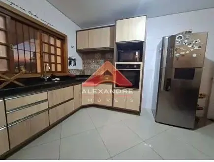 Casa, 2 quartos, 150 m² - Foto 1