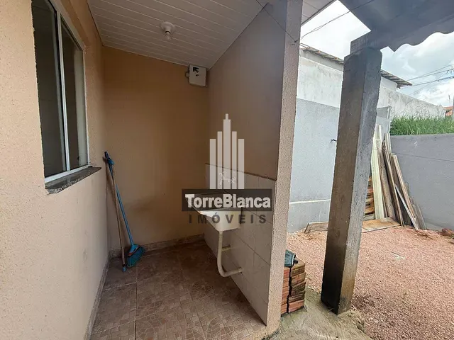 Casa 2 quartos e 1 banheiro, à venda, no bairro Cará-Cará em Ponta Grossa