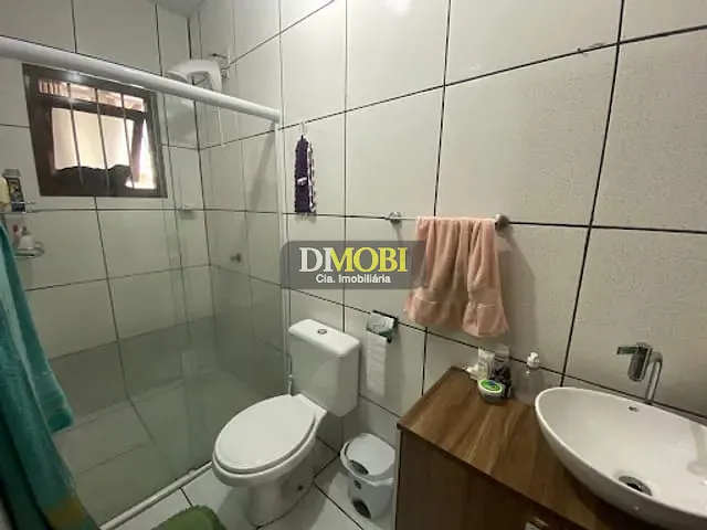Casa com 130m² 6 quartos e 4 banheiros, à venda, no bairro Nossa Chácara em Gravataí
