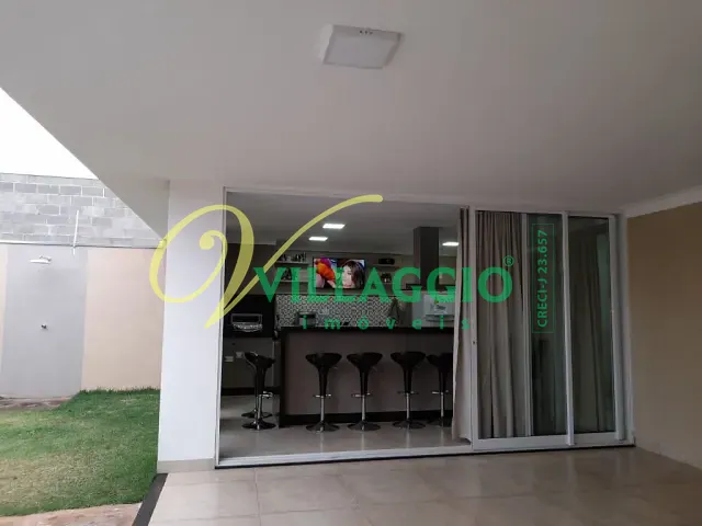 Casa com 250m² 3 quartos e 3 banheiros, à venda, no bairro Centro em Cedral