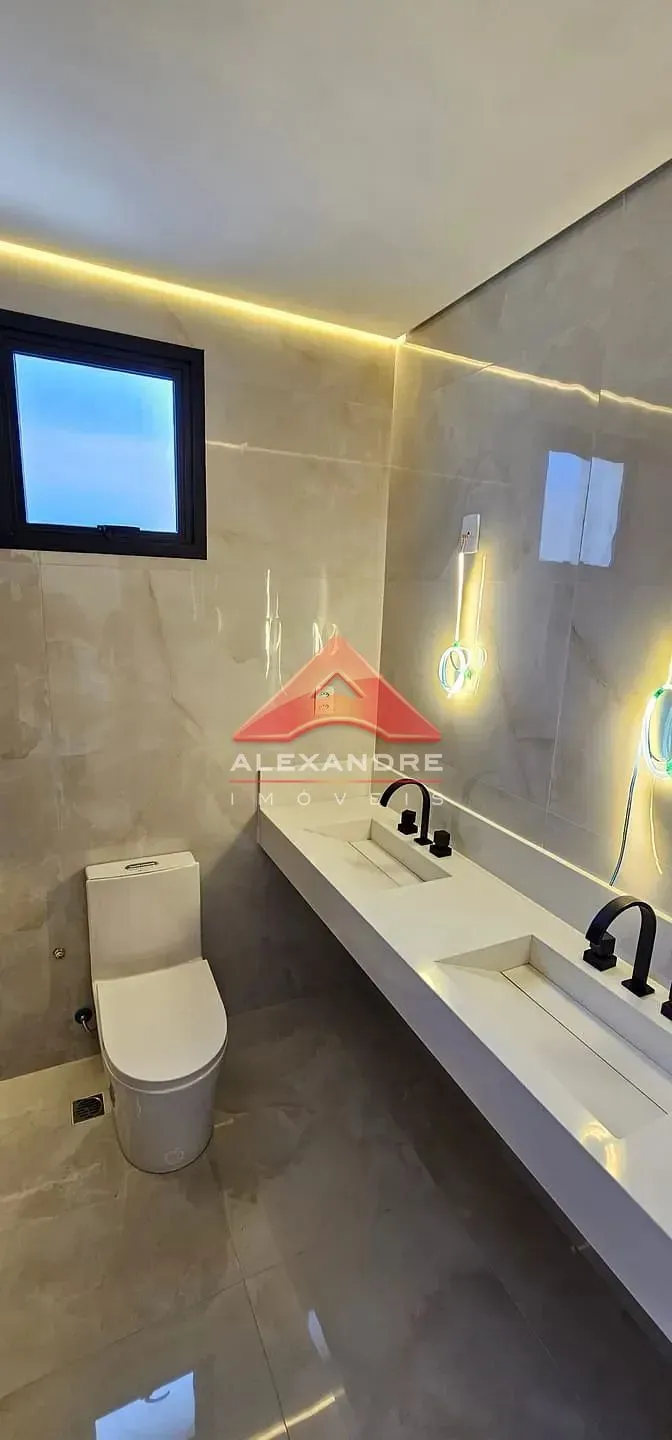 Casa, 4 quartos, 268 m² - Foto 35