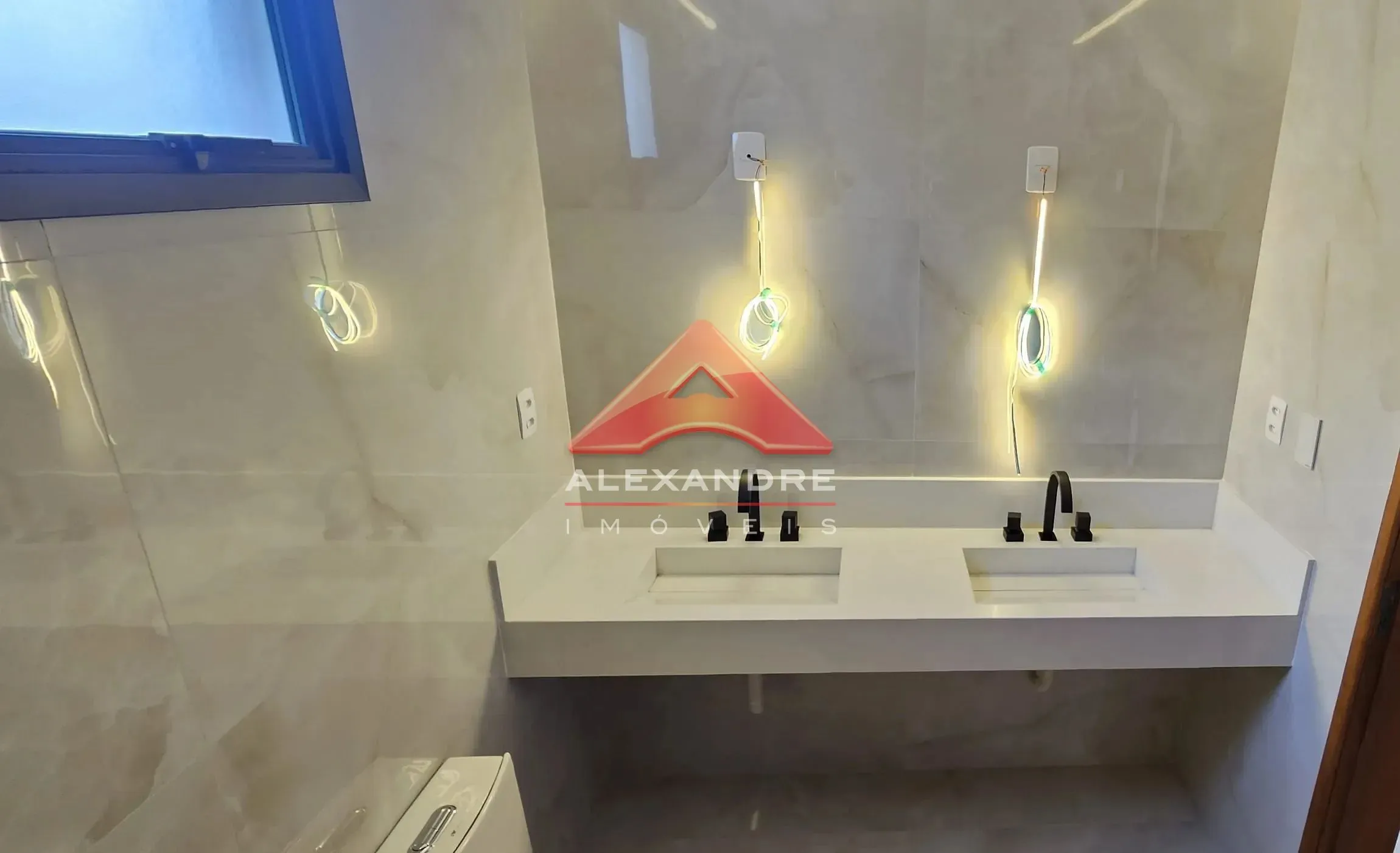 Casa, 4 quartos, 268 m² - Foto 38