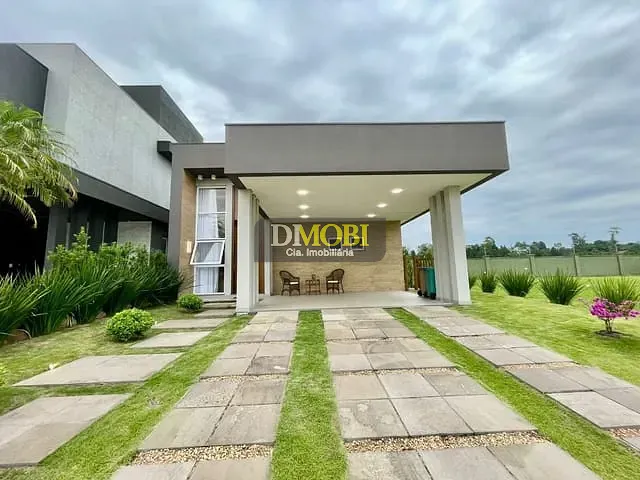 Casa com 300m² 2 quartos e 3 banheiros, à venda, no bairro Neópolis em Gravataí