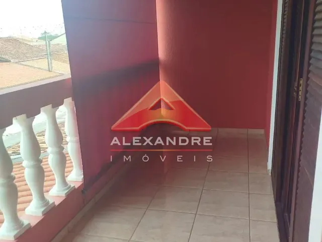 Casa com 138m² 4 quartos e 3 banheiros, à venda, no bairro Jardim Itapoã em São José Dos Campos