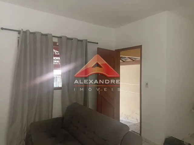 Casa com 10m² 2 quartos e 1 banheiro, à venda, no bairro Bosque dos Eucaliptos em São José Dos Campos