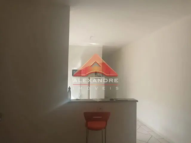 Casa com 10m² 2 quartos e 1 banheiro, à venda, no bairro Bosque dos Eucaliptos em São José Dos Campos