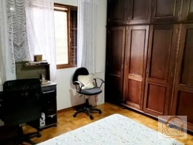 Casa com 7000m² 4 quartos e 3 banheiros, para alugar, no bairro Jardim das Cerejeiras em Atibaia