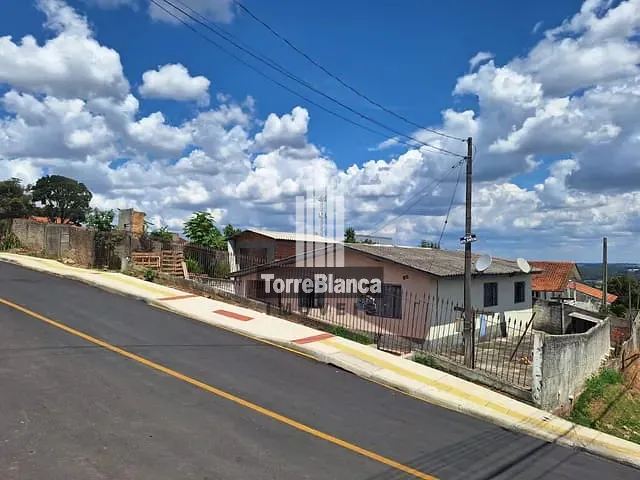 Casa com 100m² 3 quartos e 3 banheiros, à venda, no bairro Nova Rússia em Ponta Grossa