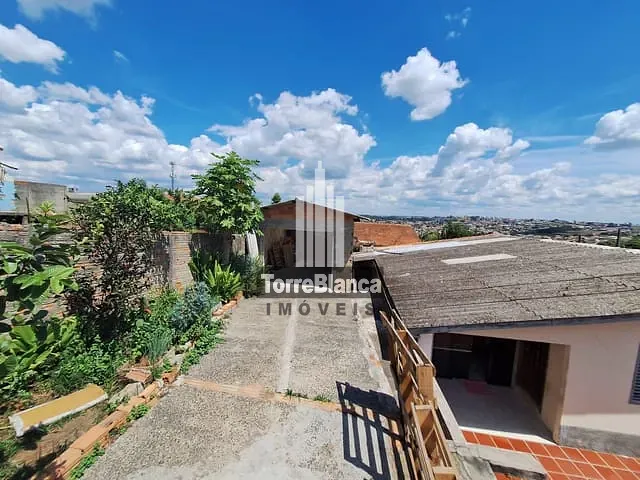 Casa com 100m² 3 quartos e 3 banheiros, à venda, no bairro Nova Rússia em Ponta Grossa