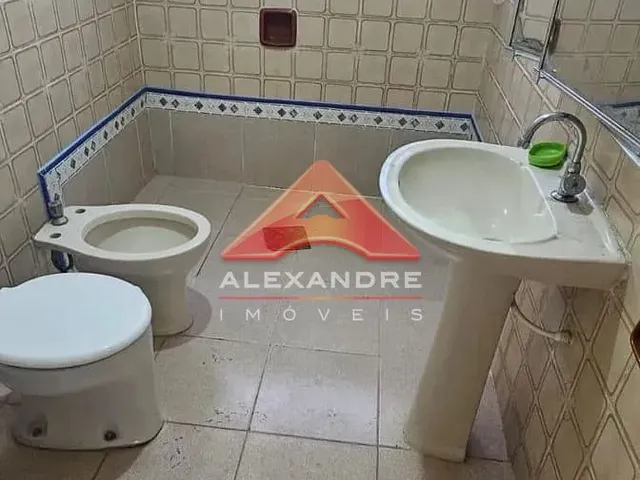 Casa com 10m² 3 quartos e 2 banheiros, à venda, no bairro Jardim Alvorada em São José Dos Campos