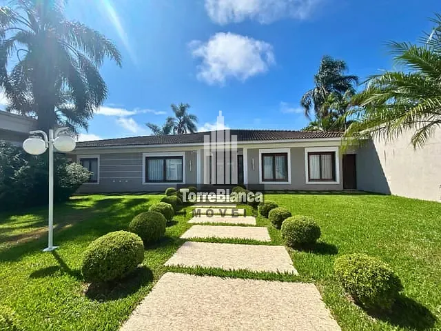 Casa com 760m² 4 quartos e 8 banheiros, à venda ou para alugar, no bairro Jardim Carvalho em Ponta Grossa