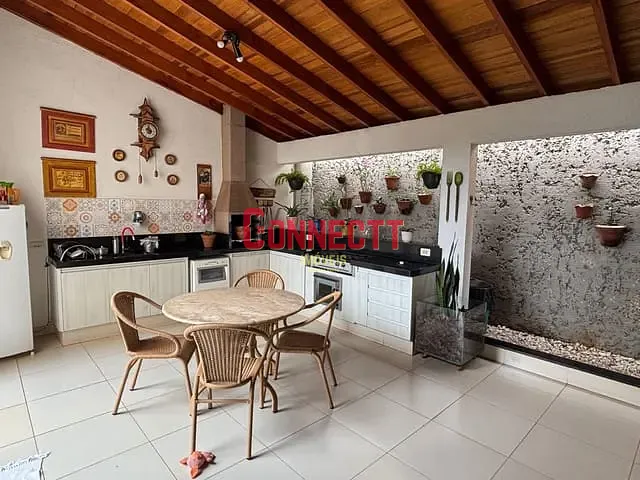 Casa 4 quartos e 4 banheiros, à venda, no bairro Guaporé em Ribeirão Preto