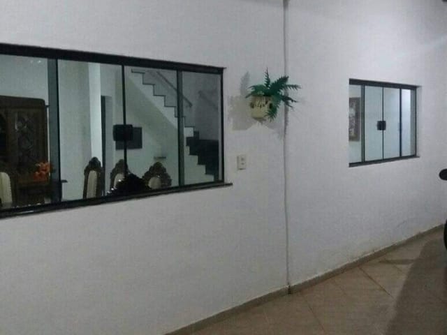 Casa com 250m² 1 quarto e 2 banheiros, à venda, no bairro Jardim do Vale II em Guaratinguetá
