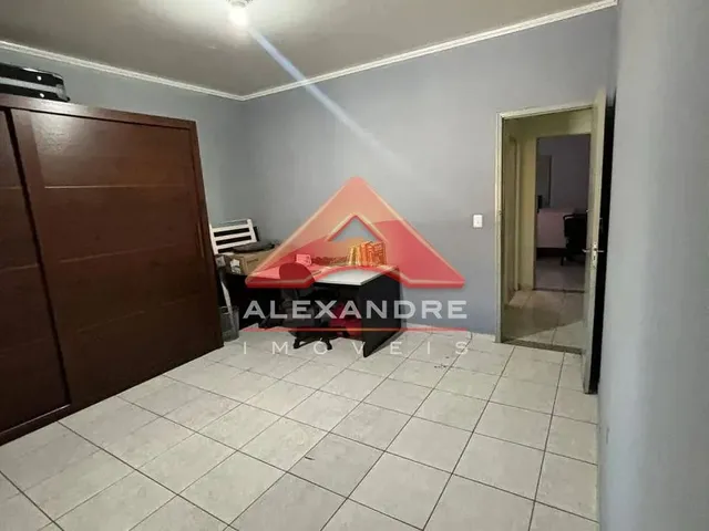 Casa com 317m² 4 quartos e 2 banheiros, à venda, no bairro Jardim Nova Michigan II em São José Dos Campos