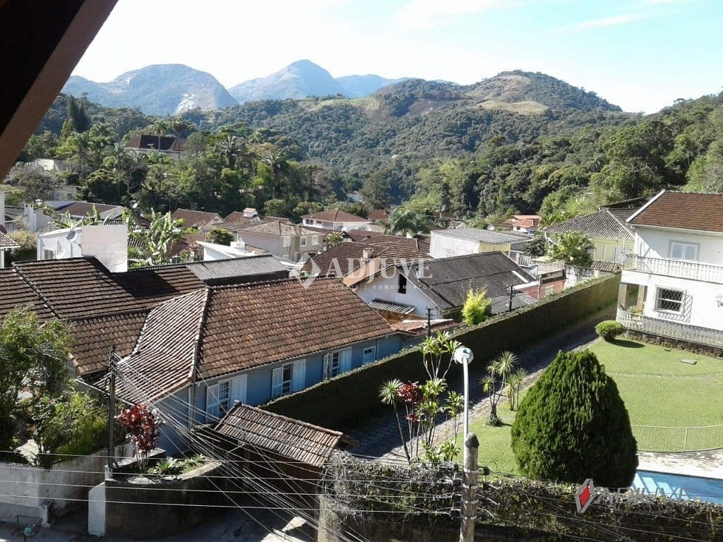 Casa à venda com 3 quartos, 200m² - Foto 19