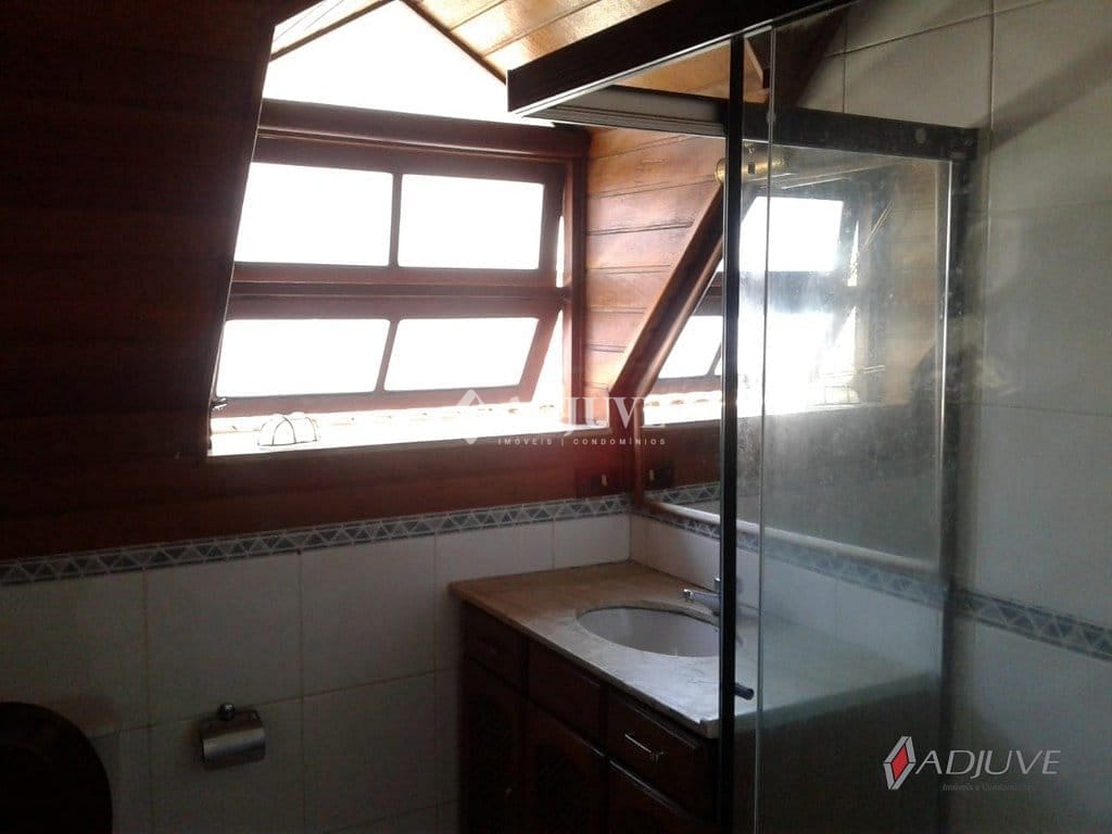 Casa à venda com 3 quartos, 200m² - Foto 14