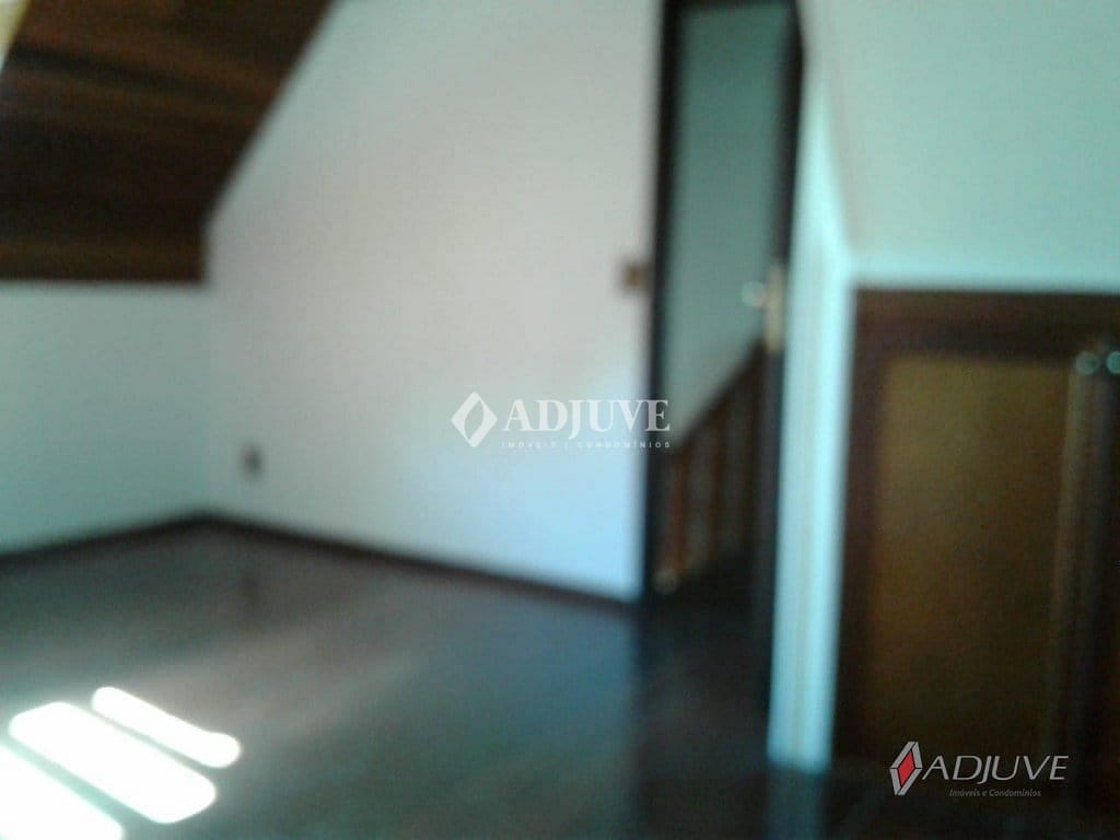 Casa à venda com 3 quartos, 200m² - Foto 13