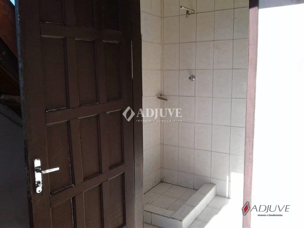 Casa à venda com 3 quartos, 200m² - Foto 22