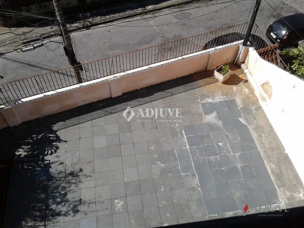 Casa à venda com 3 quartos, 200m² - Foto 18