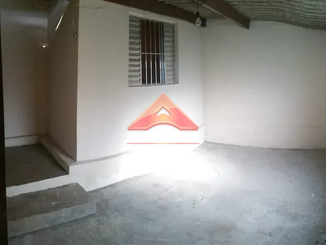 Casa com 300m² 2 quartos e 1 banheiro, à venda, no bairro Vila Guarani em São José dos Campos