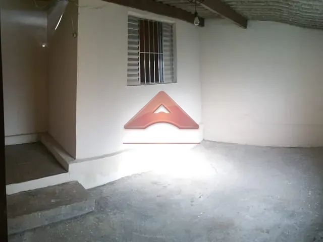 Casa com 300m² 2 quartos e 1 banheiro, à venda, no bairro Vila Guarani em São José dos Campos
