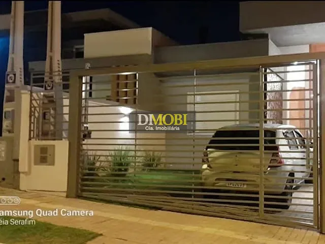 Casa com 264m² 3 quartos e 2 banheiros, à venda, no bairro Cadiz em Gravataí